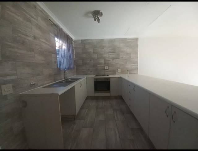 3 BEDROOM PROPERTY TO RENT IN WIERDA PARK
